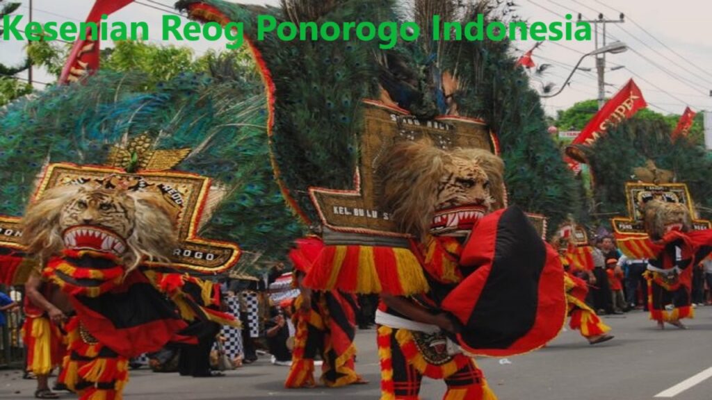 Kesenian Reog Ponorogo Indonesia